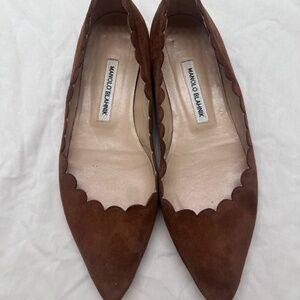 Manolo Blahnik Suede Scallop Trim Flats Women's 39.5